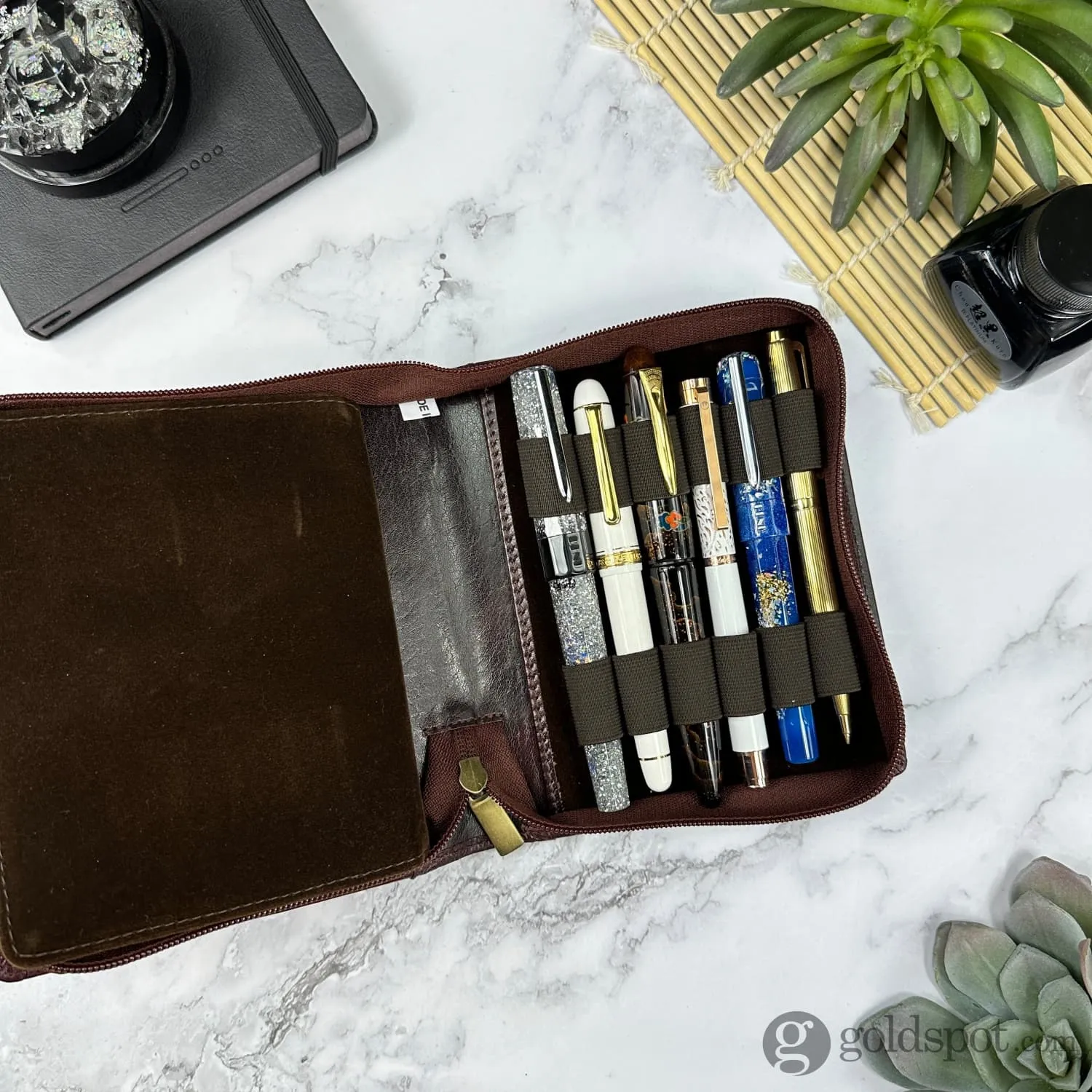 Girologio 12 Zippered Pen Case in Oxblood