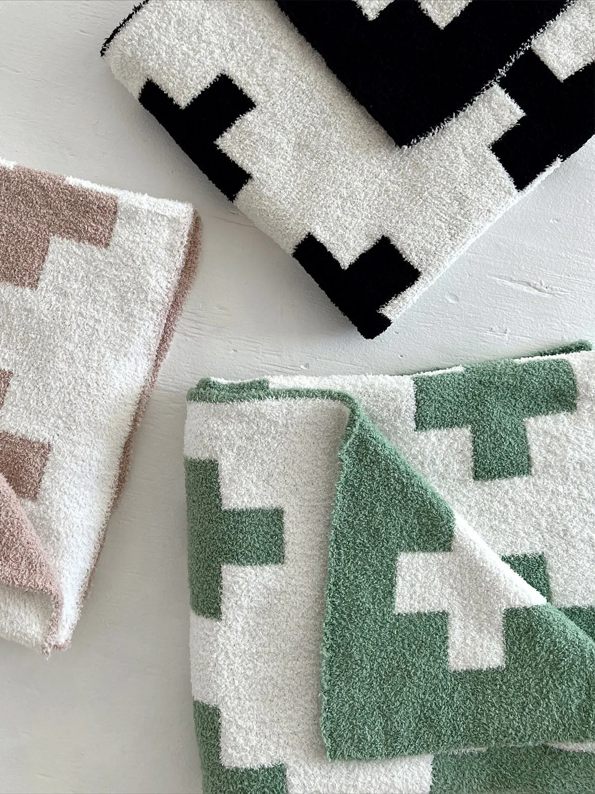 Phufy® Bliss Blanket, Black/White Cross